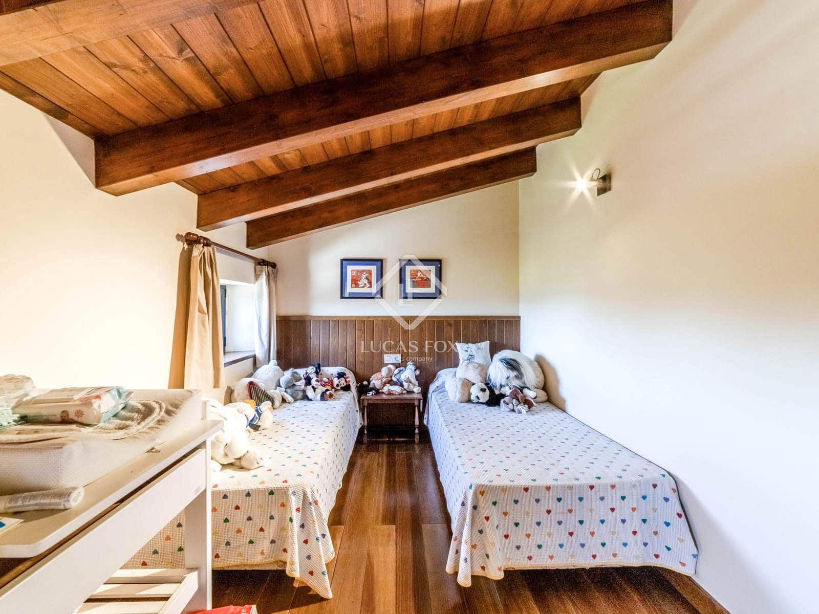 6 soveværelse Finca/Landehus til salg i La Granada med swimmingpool garage - € 1.690.000 (Ref: 9003980)