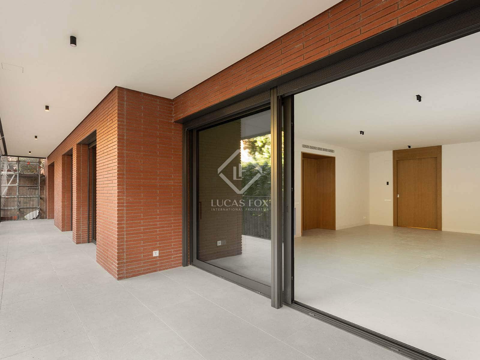 4 bedroom Apartment for sale in Barcelona city with pool garage - € 1,726,000 (Ref: 9004187)