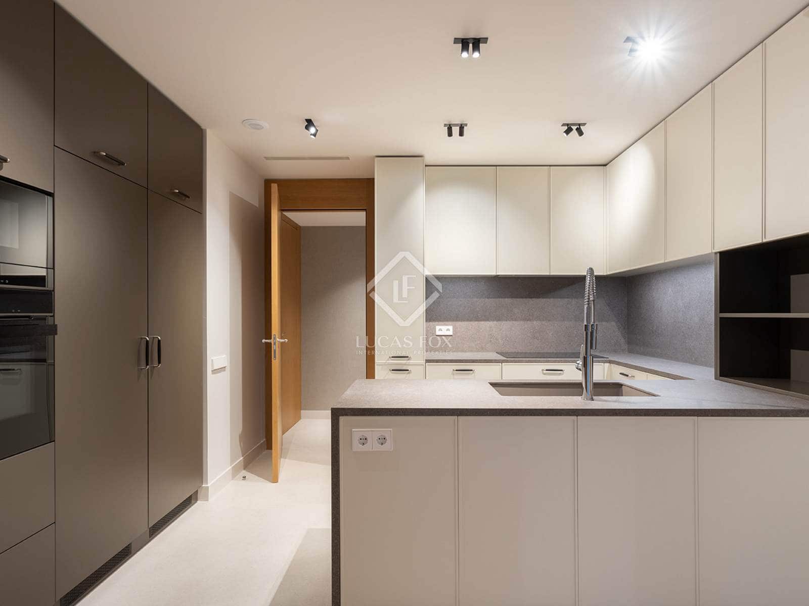 4 slaapkamer Appartement te koop in Barcelona stad met zwembad garage - € 1.690.000 (Ref: 9004190)