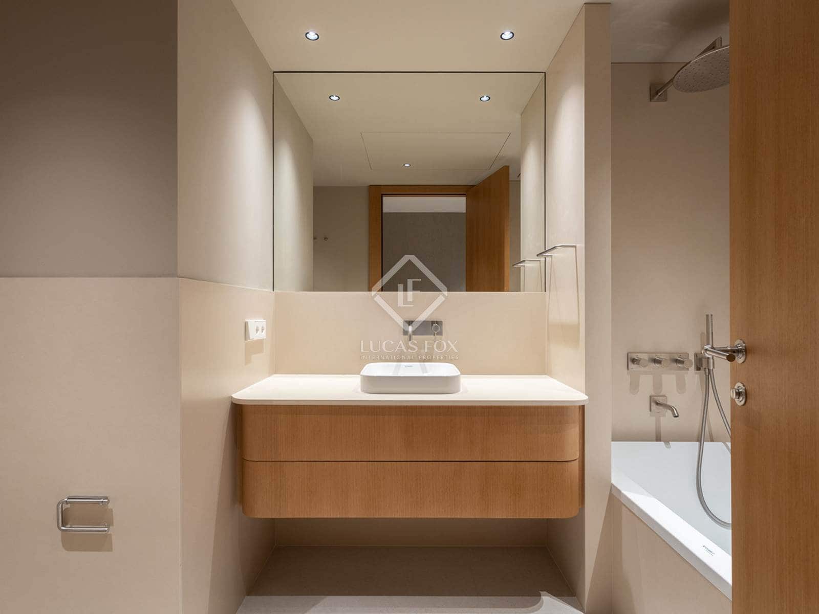 4 slaapkamer Appartement te koop in Barcelona stad met zwembad garage - € 1.690.000 (Ref: 9004190)