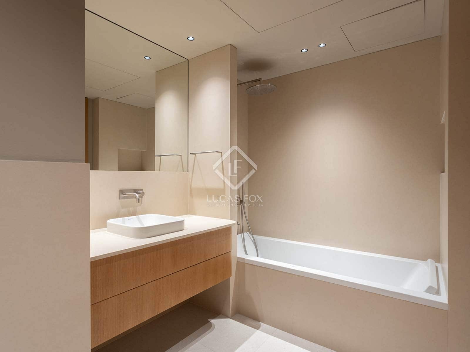 4 slaapkamer Appartement te koop in Barcelona stad met zwembad garage - € 1.690.000 (Ref: 9004190)