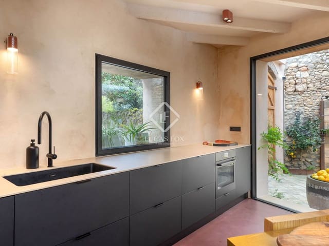 4 quarto Moradia para venda em Ventalló com piscina - 1 250 000 € (Ref: 9004198)