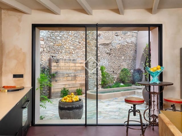 4 quarto Moradia para venda em Ventalló com piscina - 1 250 000 € (Ref: 9004198)