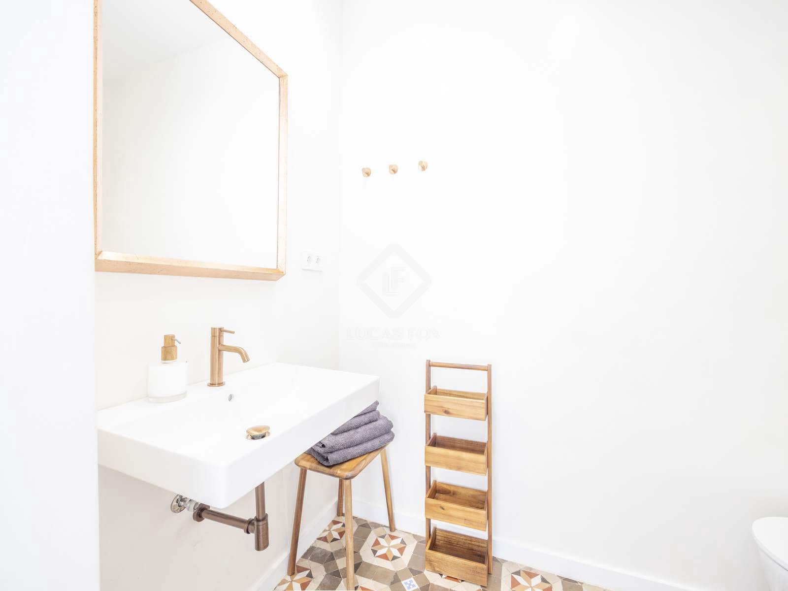 3 bedroom Apartment for rent in Valencia city - € 5,000 (Ref: 9004625)