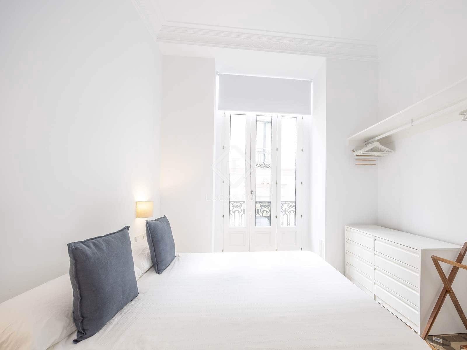 3 bedroom Apartment for rent in Valencia city - € 5,000 (Ref: 9004625)