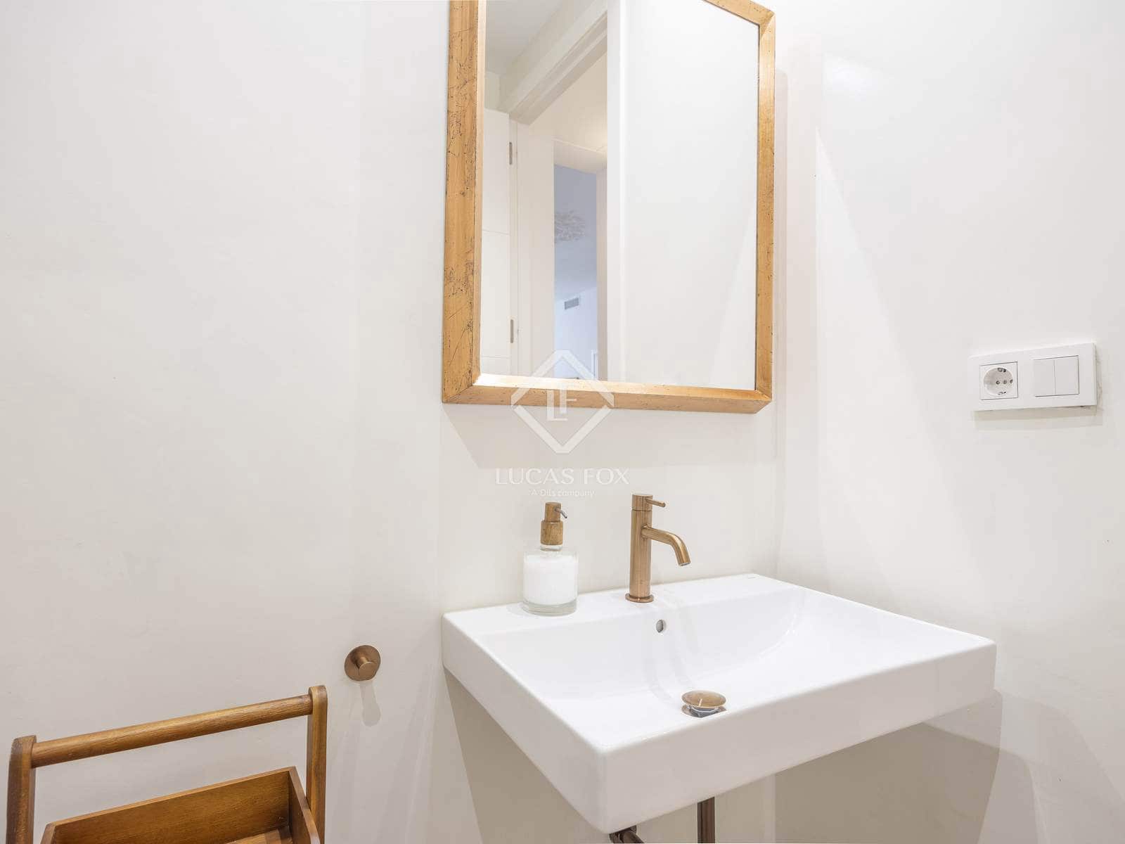 3 bedroom Apartment for rent in Valencia city - € 5,000 (Ref: 9004625)