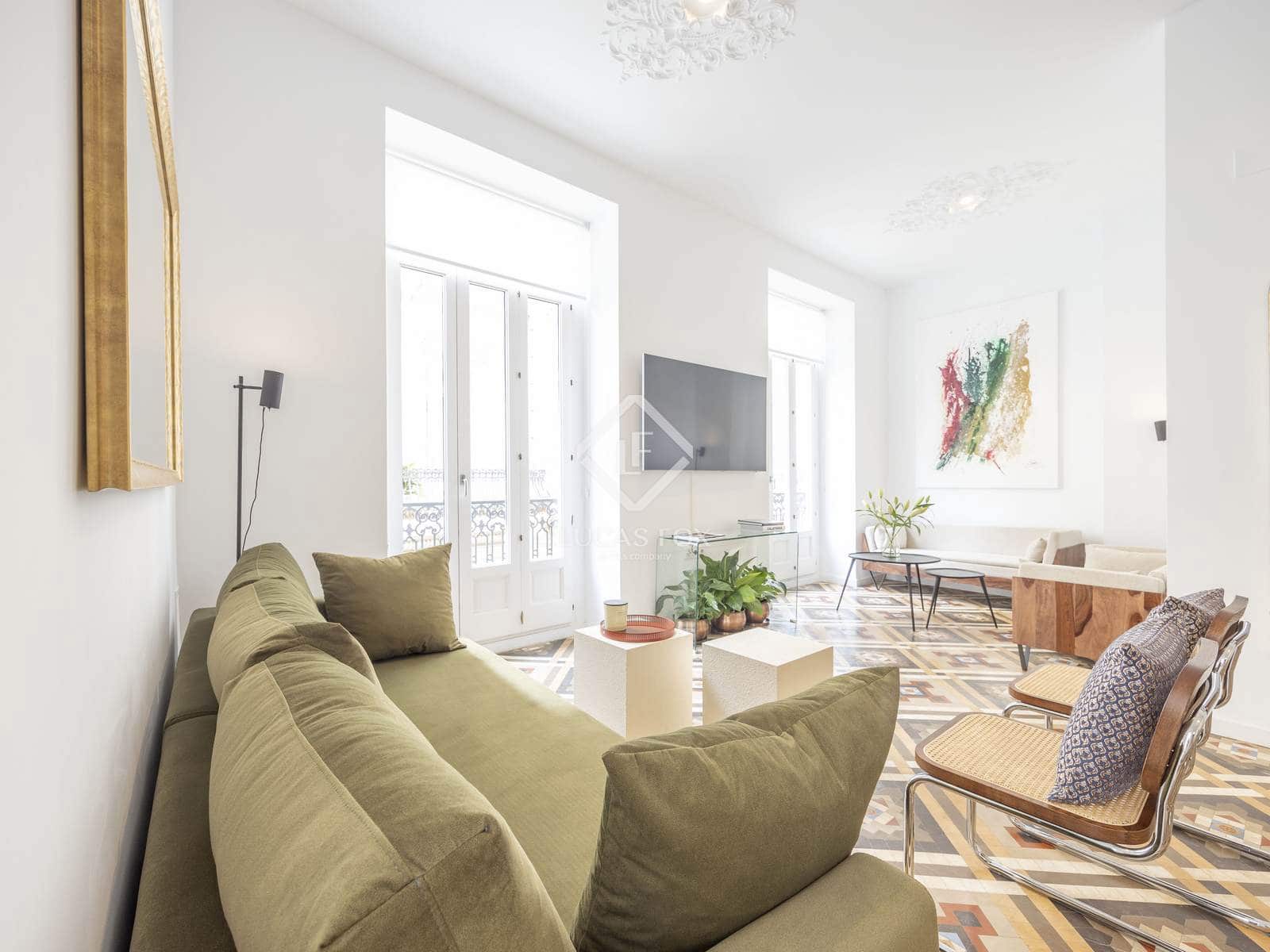 3 bedroom Apartment for rent in Valencia city - € 5,000 (Ref: 9004625)