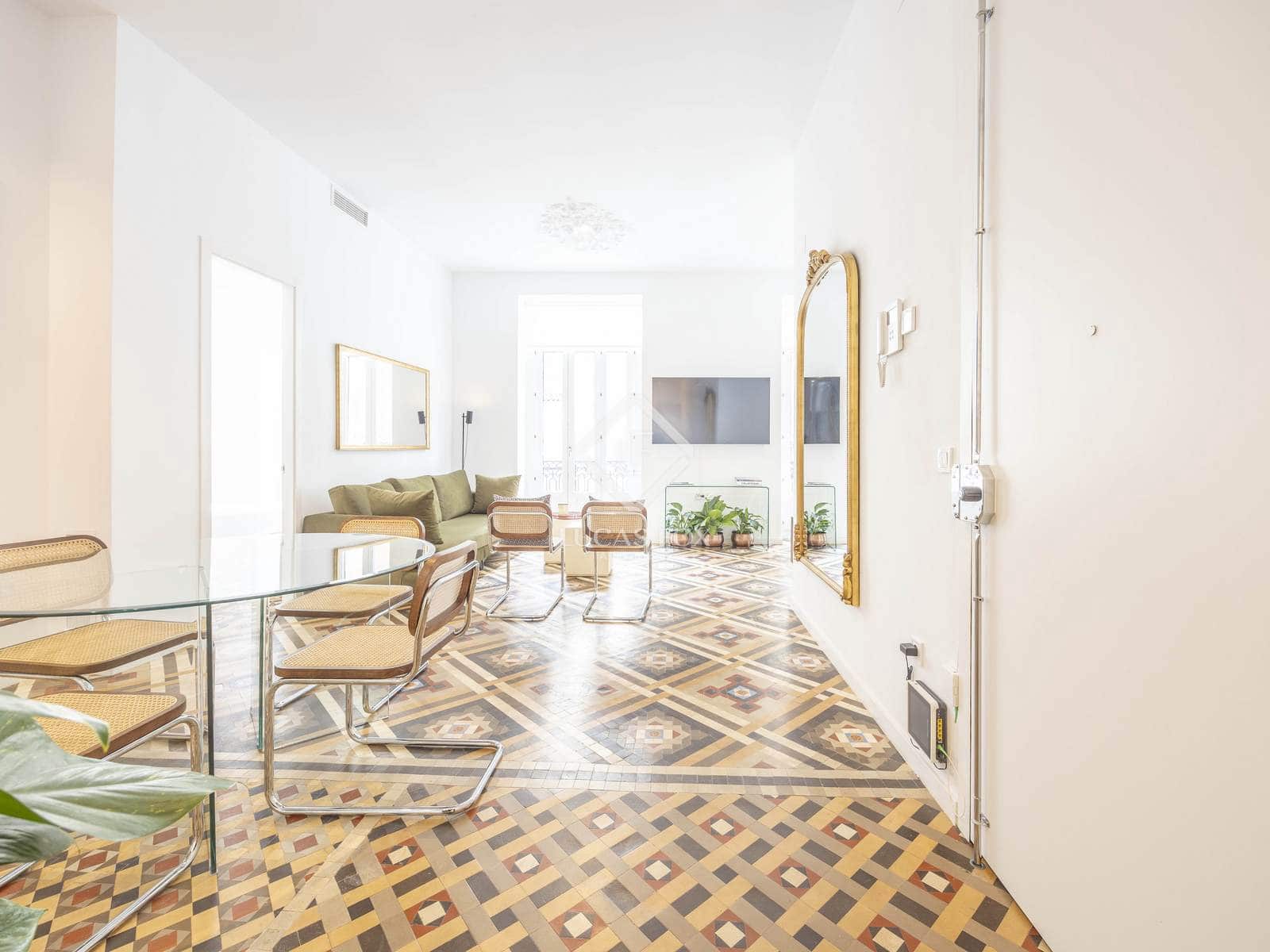 3 bedroom Apartment for rent in Valencia city - € 5,000 (Ref: 9004625)