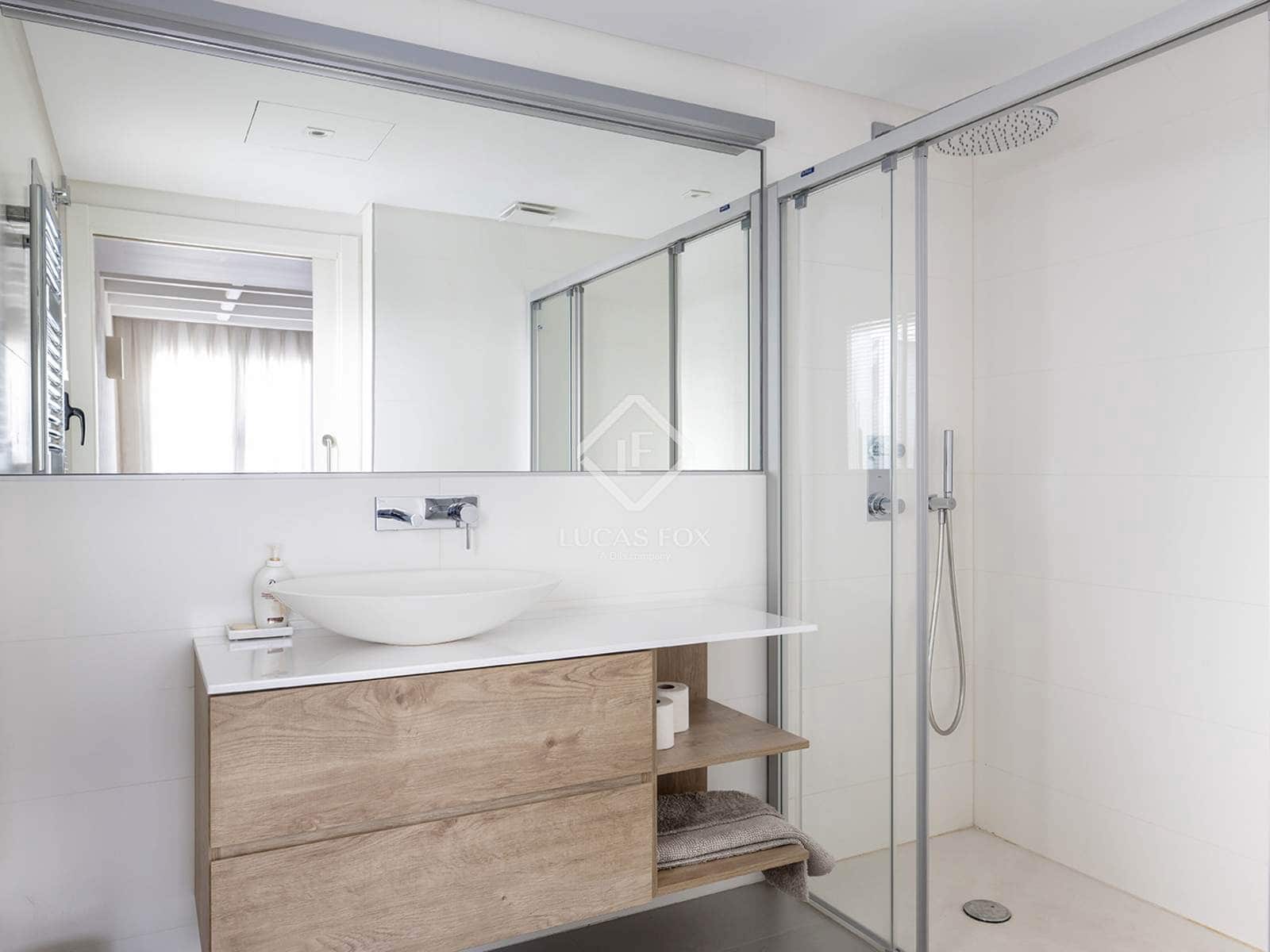 2 soveværelse Penthouse til salg i Barcelona by - € 1.290.000 (Ref: 9006598)