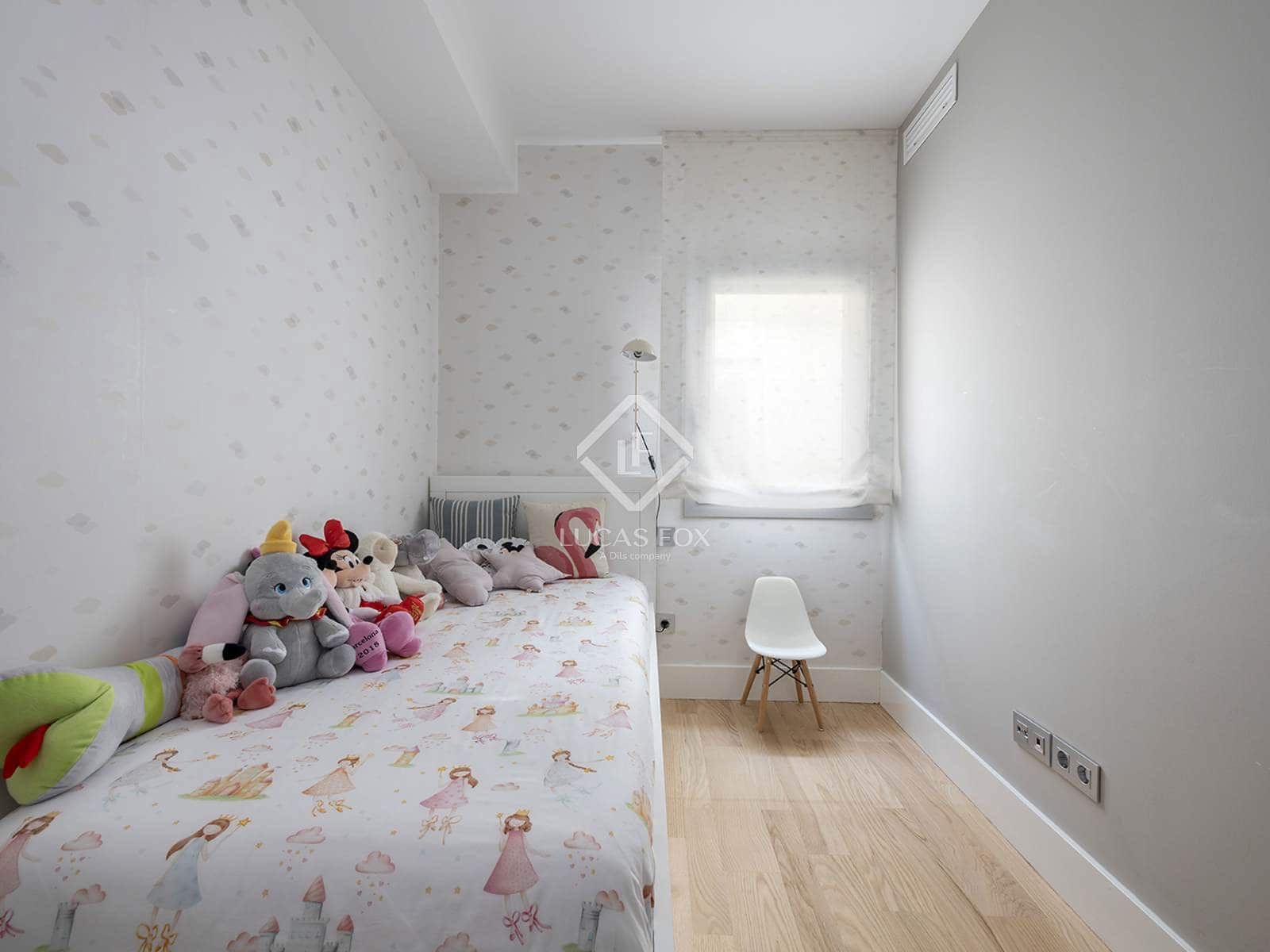 2 soveværelse Penthouse til salg i Barcelona by - € 1.290.000 (Ref: 9006598)