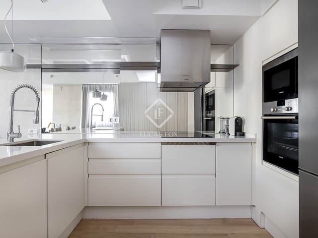 2 quarto Penthouse para venda em Barcelona cidade - 1 290 000 € (Ref: 9006598)