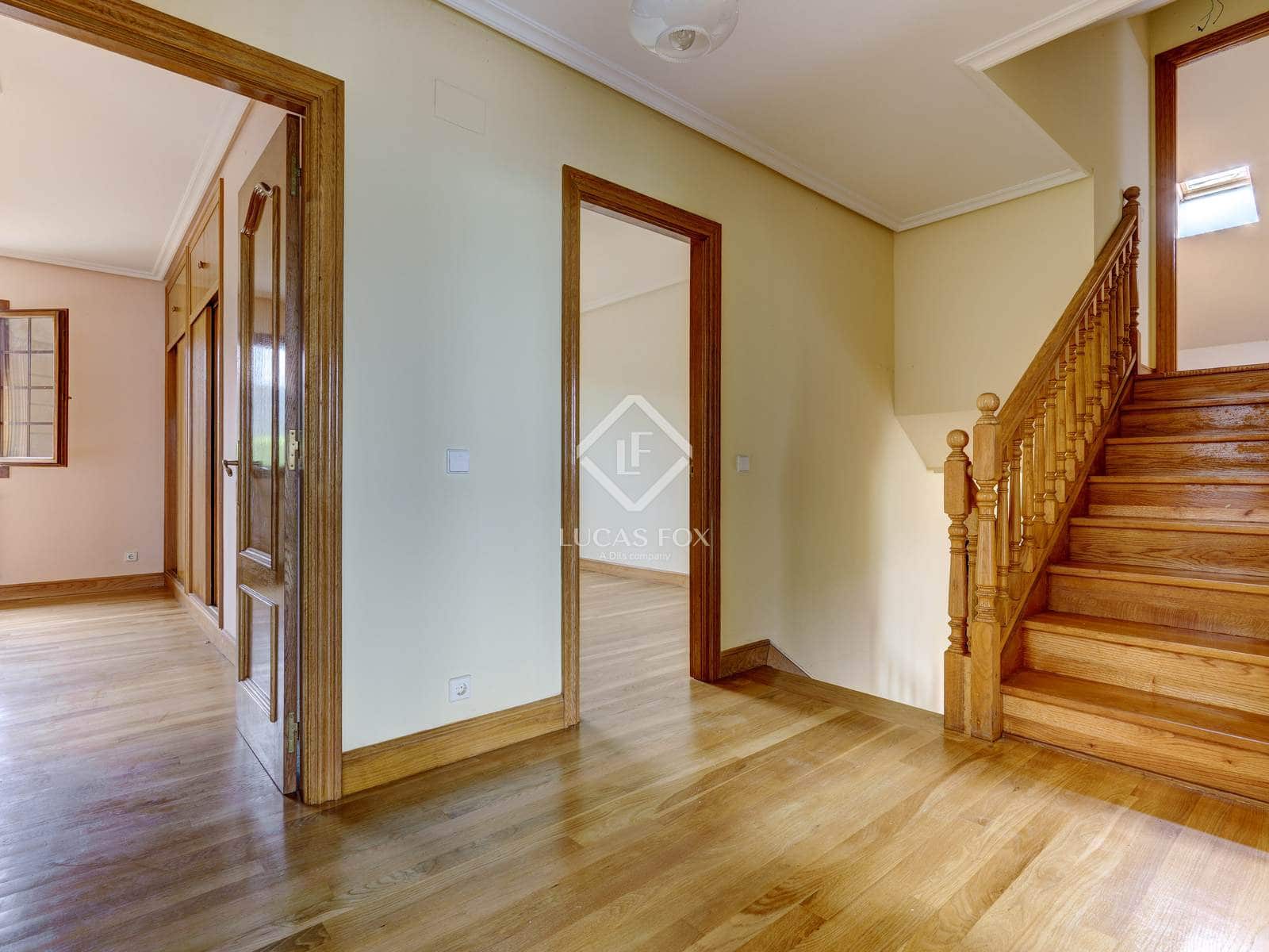 7 soveværelse Villa til salg i Donostia-San Sebastian med garage - € 1.590.000 (Ref: 9006601)