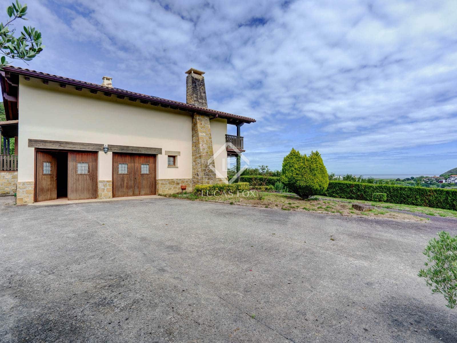 7 soveværelse Villa til salg i Donostia-San Sebastian med garage - € 1.590.000 (Ref: 9006601)