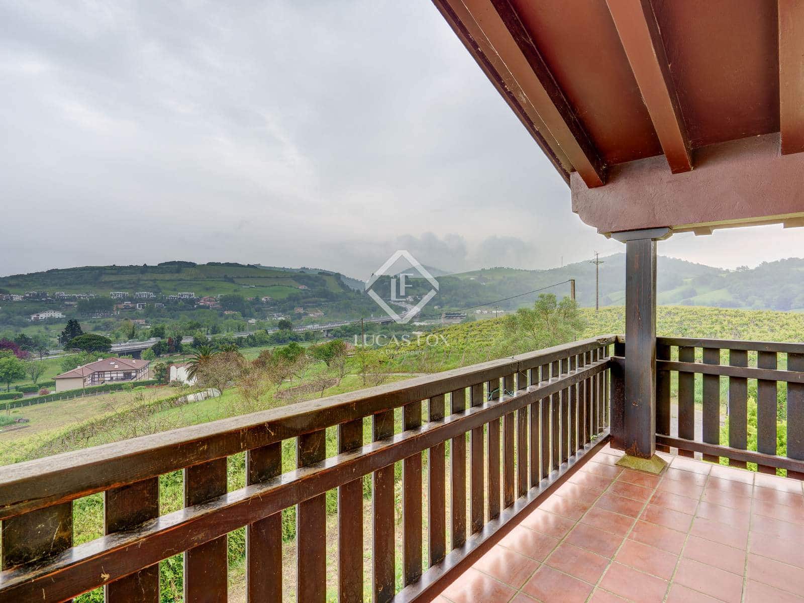 7 soveværelse Villa til salg i Donostia-San Sebastian med garage - € 1.590.000 (Ref: 9006601)