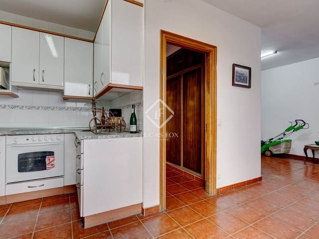 7 slaapkamer Villa te koop in Donostia-San Sebastián met garage - € 1.590.000 (Ref: 9006601)