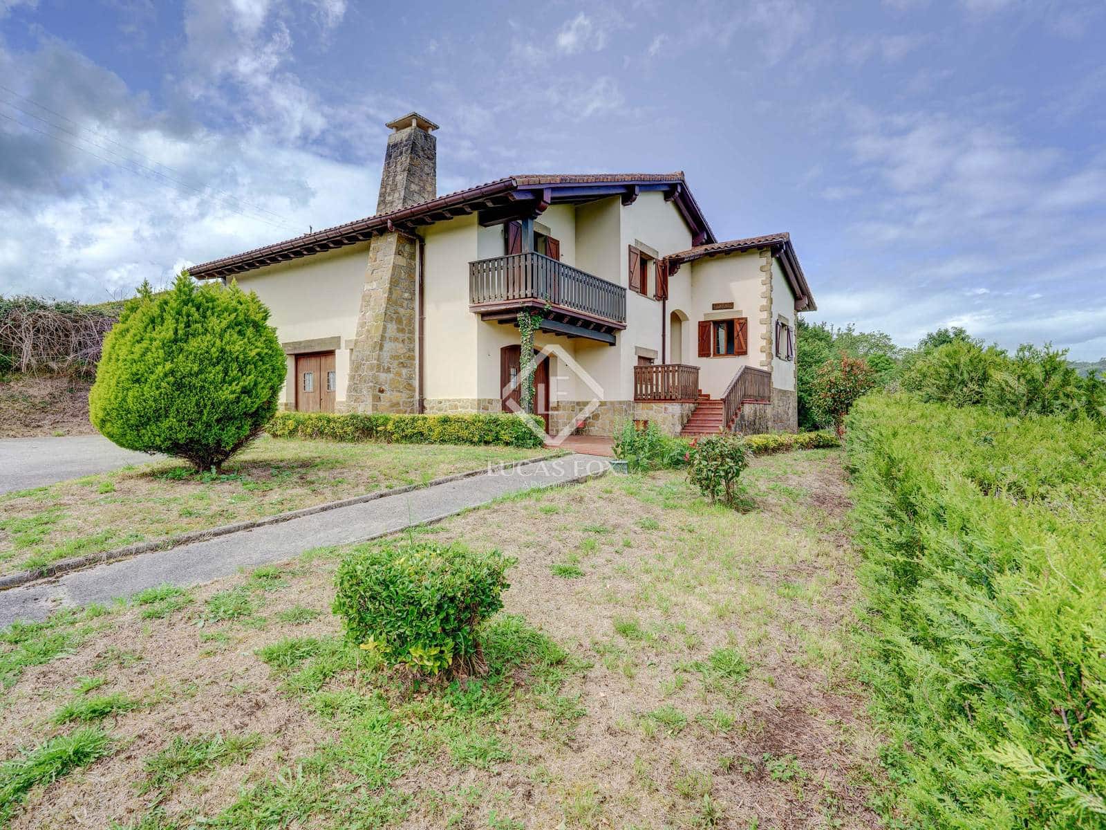 7 soveværelse Villa til salg i Donostia-San Sebastian med garage - € 1.590.000 (Ref: 9006601)