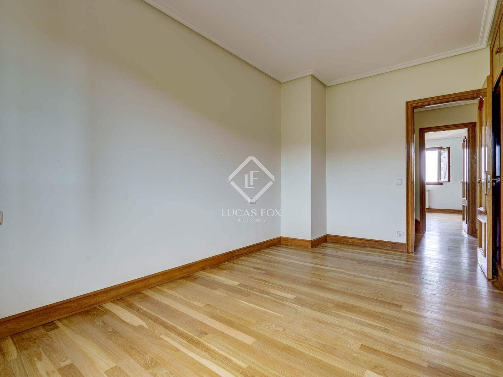 7 soveværelse Villa til salg i Donostia-San Sebastian med garage - € 1.590.000 (Ref: 9006601)