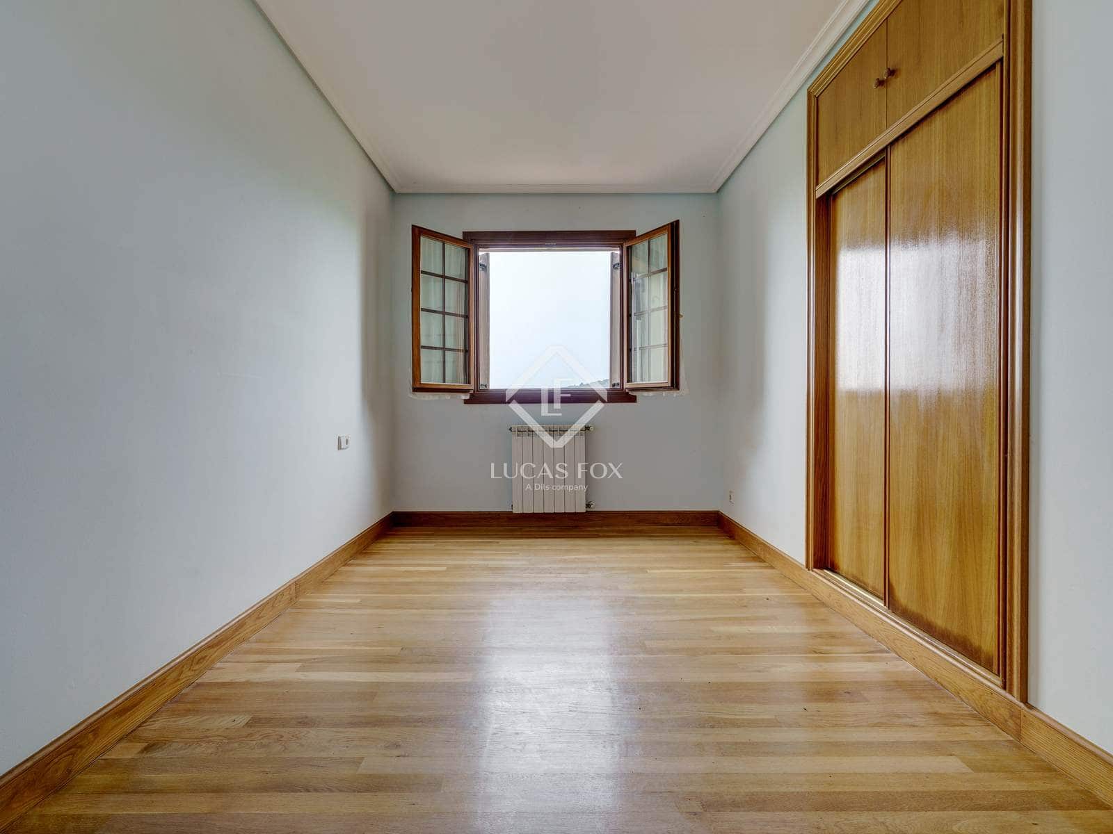 7 soveværelse Villa til salg i Donostia-San Sebastian med garage - € 1.590.000 (Ref: 9006601)