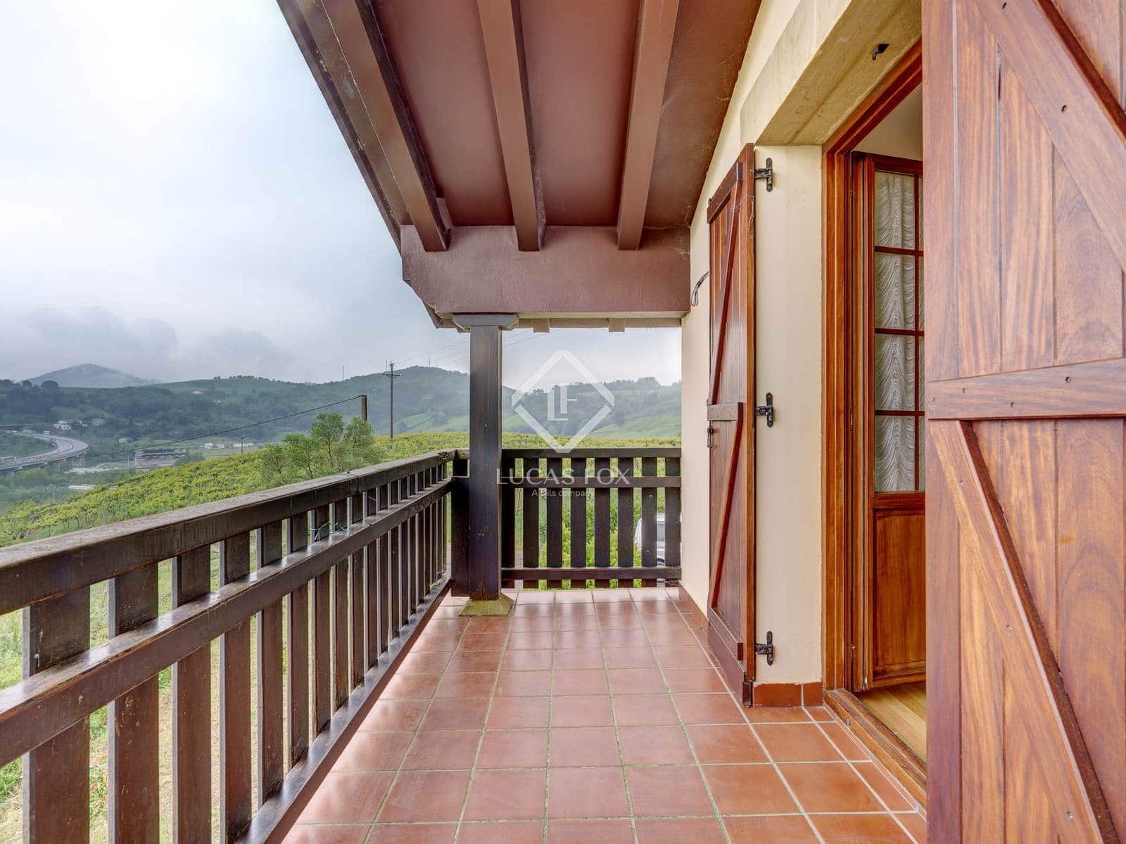 7 soveværelse Villa til salg i Donostia-San Sebastian med garage - € 1.590.000 (Ref: 9006601)