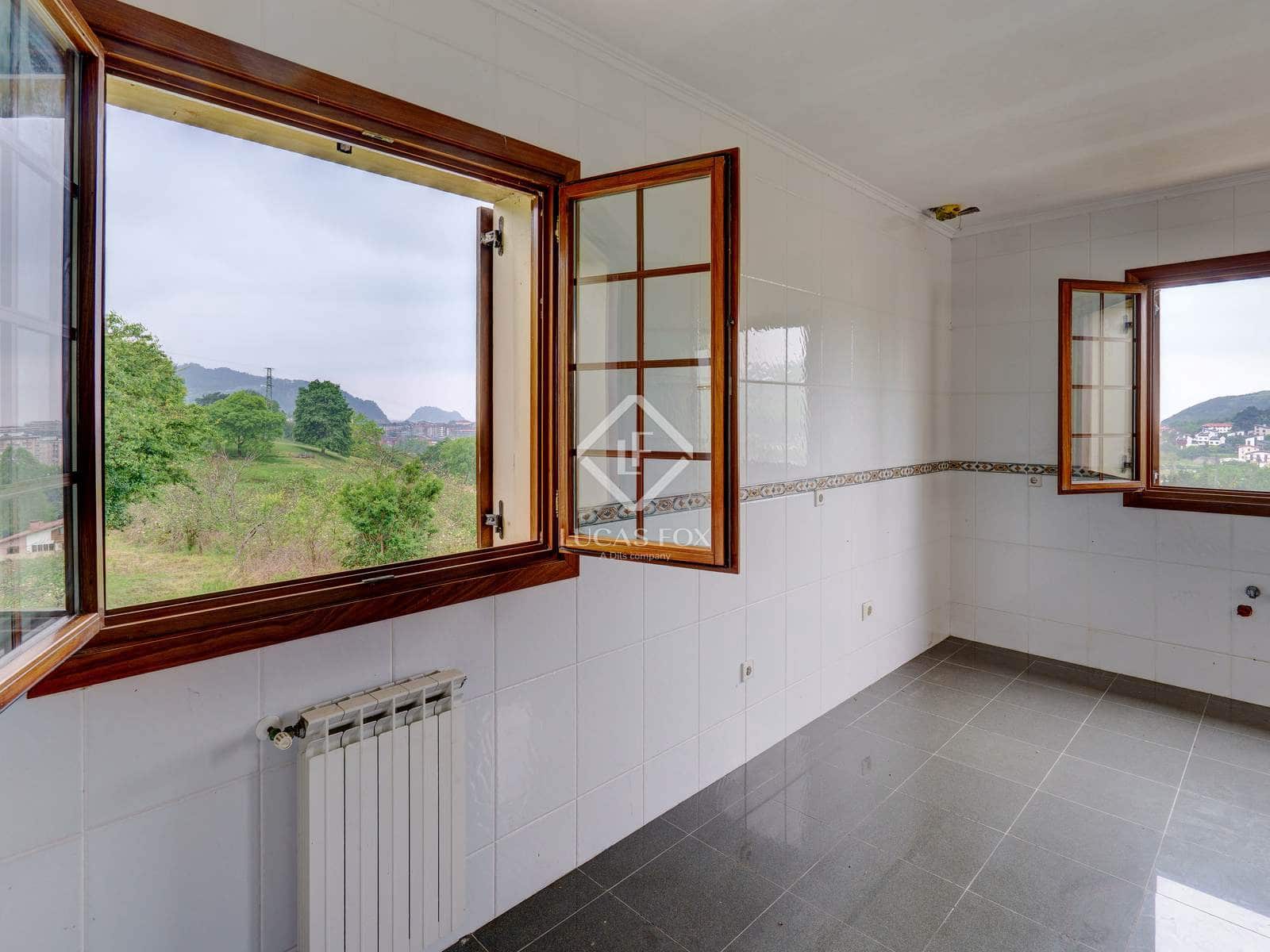 7 soveværelse Villa til salg i Donostia-San Sebastian med garage - € 1.590.000 (Ref: 9006601)