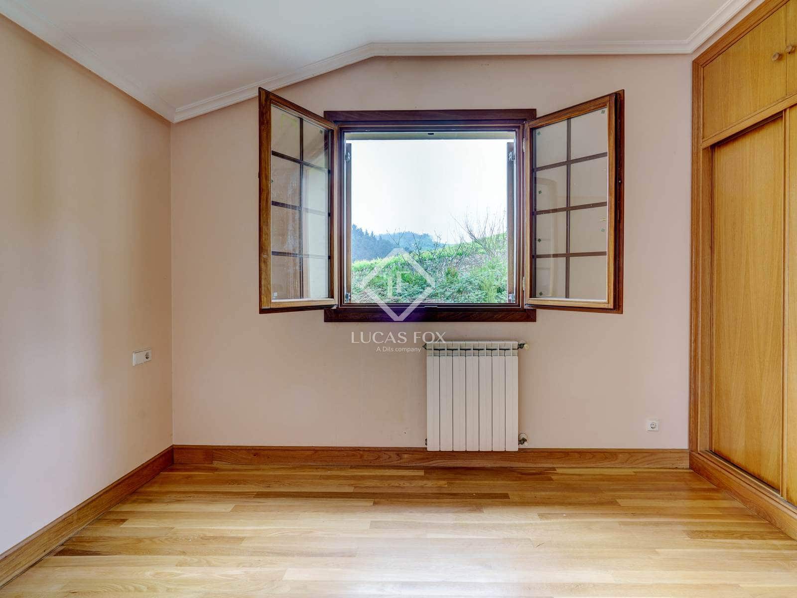 7 soveværelse Villa til salg i Donostia-San Sebastian med garage - € 1.590.000 (Ref: 9006601)