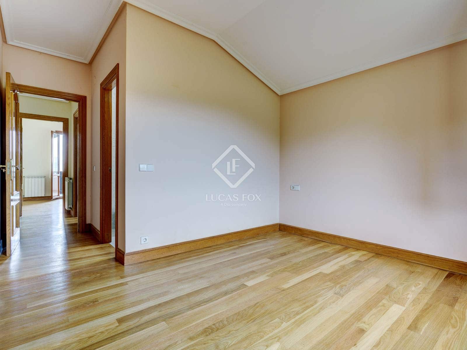 7 soveværelse Villa til salg i Donostia-San Sebastian med garage - € 1.590.000 (Ref: 9006601)