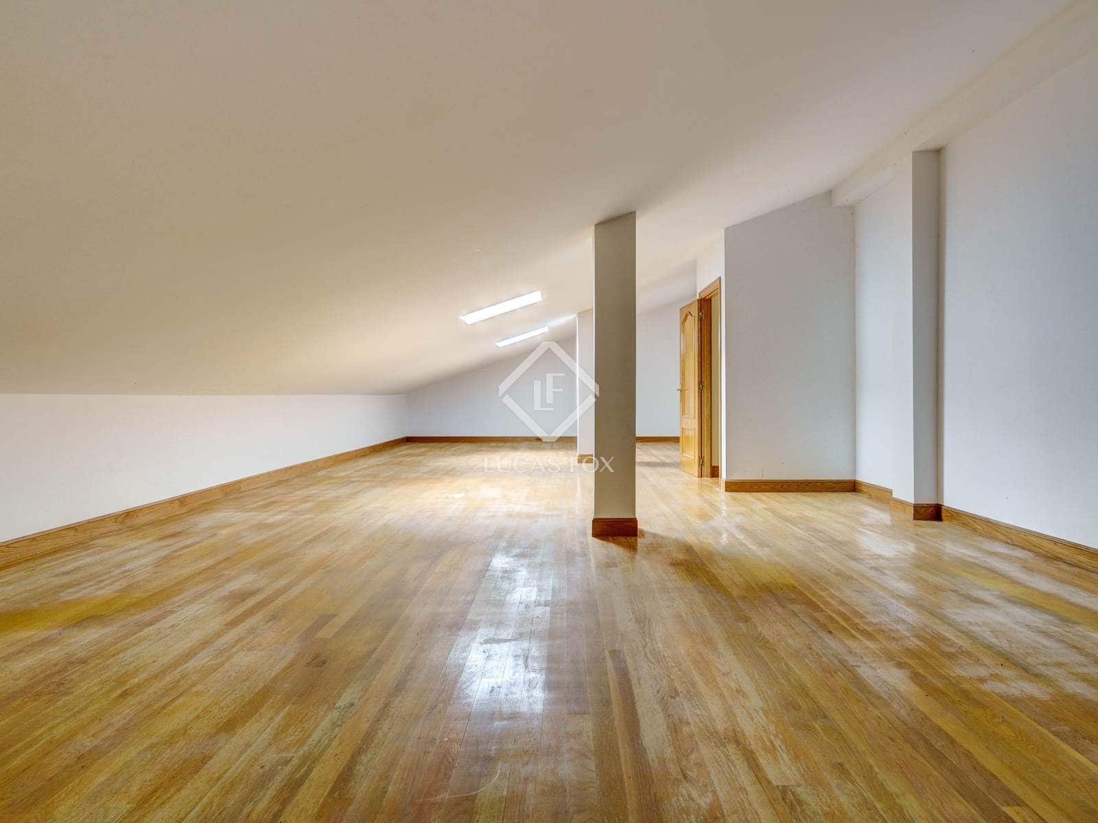7 soveværelse Villa til salg i Donostia-San Sebastian med garage - € 1.590.000 (Ref: 9006601)