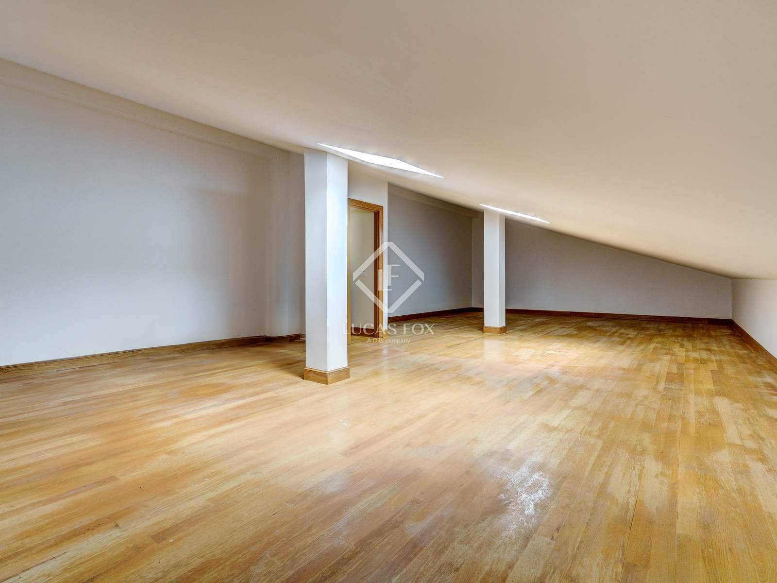 7 soveværelse Villa til salg i Donostia-San Sebastian med garage - € 1.590.000 (Ref: 9006601)