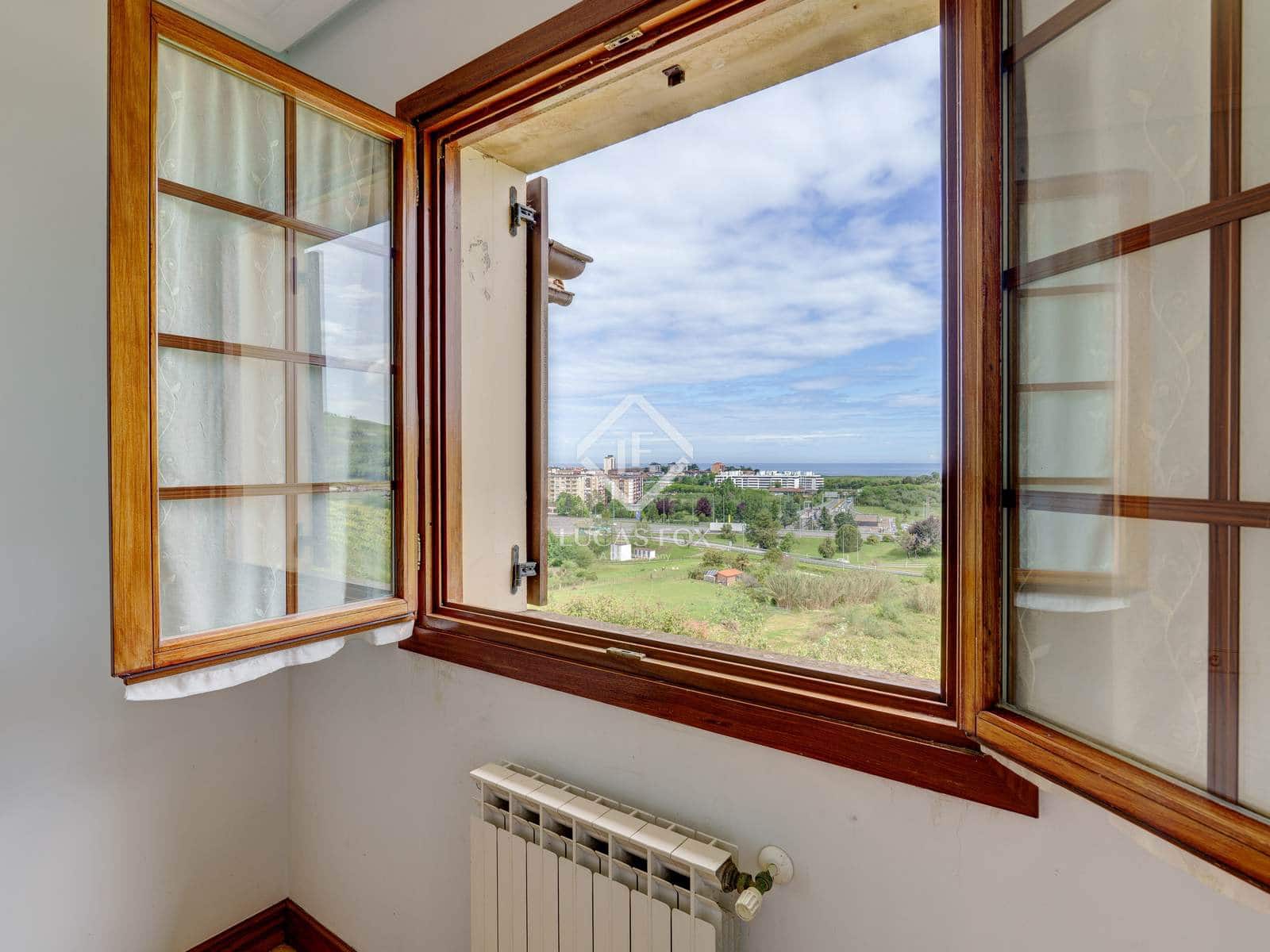 7 soveværelse Villa til salg i Donostia-San Sebastian med garage - € 1.590.000 (Ref: 9006601)