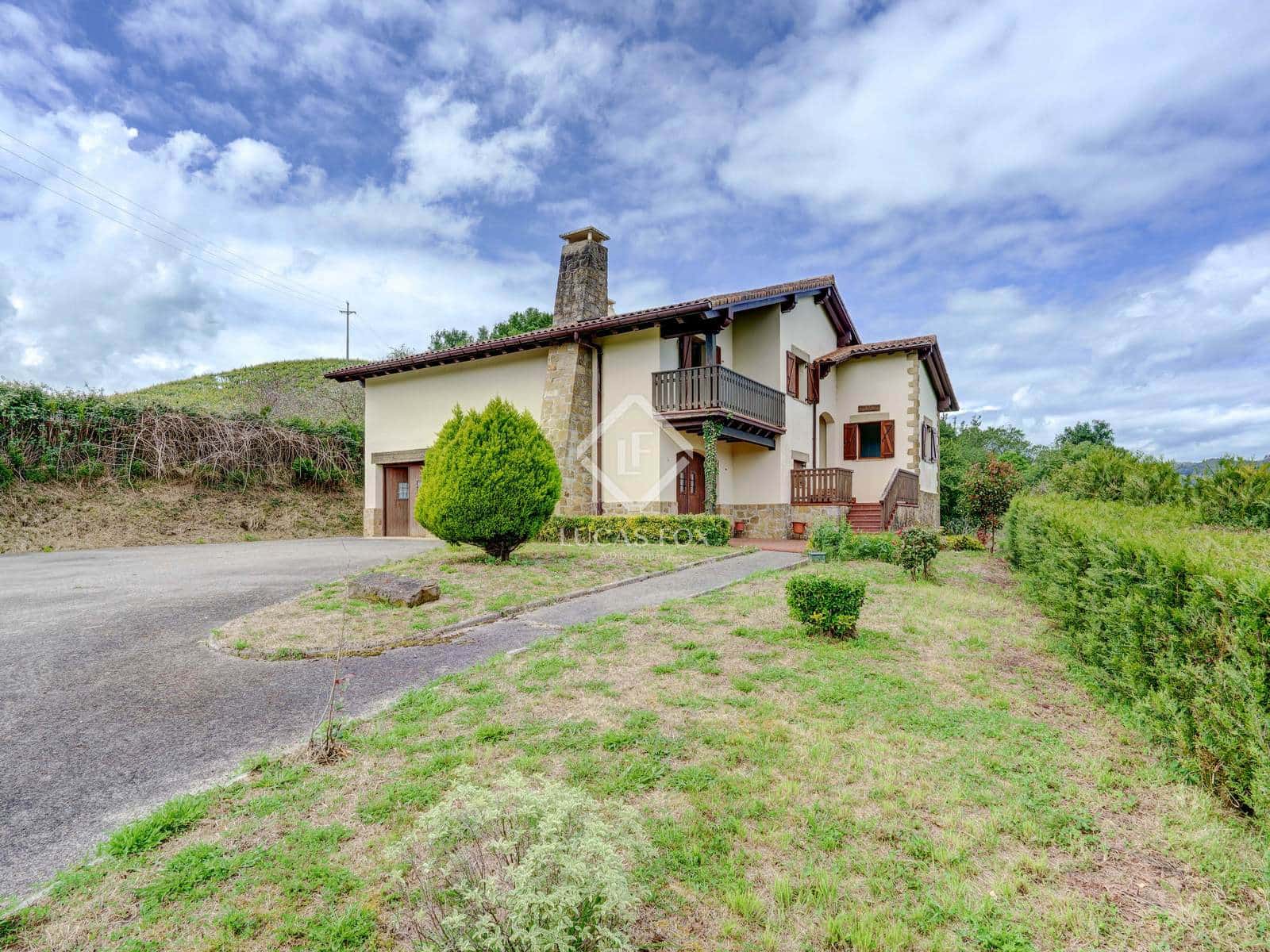 7 soveværelse Villa til salg i Donostia-San Sebastian med garage - € 1.590.000 (Ref: 9006601)