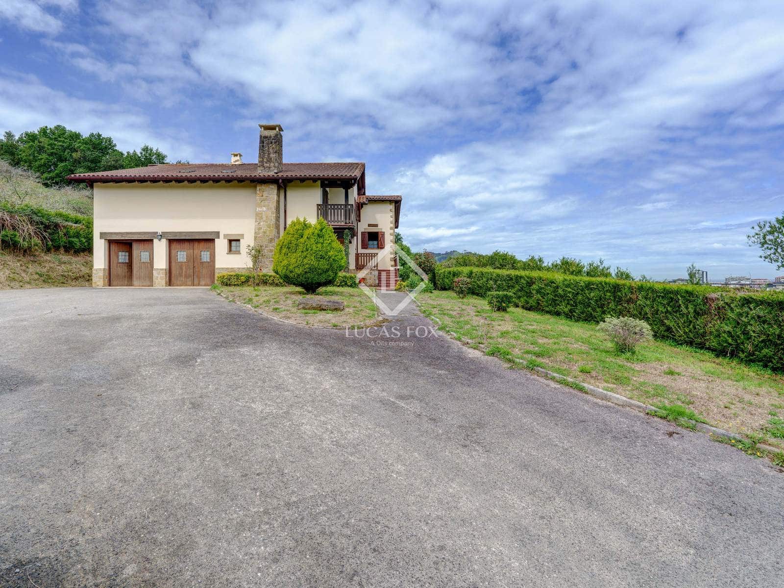 7 soveværelse Villa til salg i Donostia-San Sebastian med garage - € 1.590.000 (Ref: 9006601)