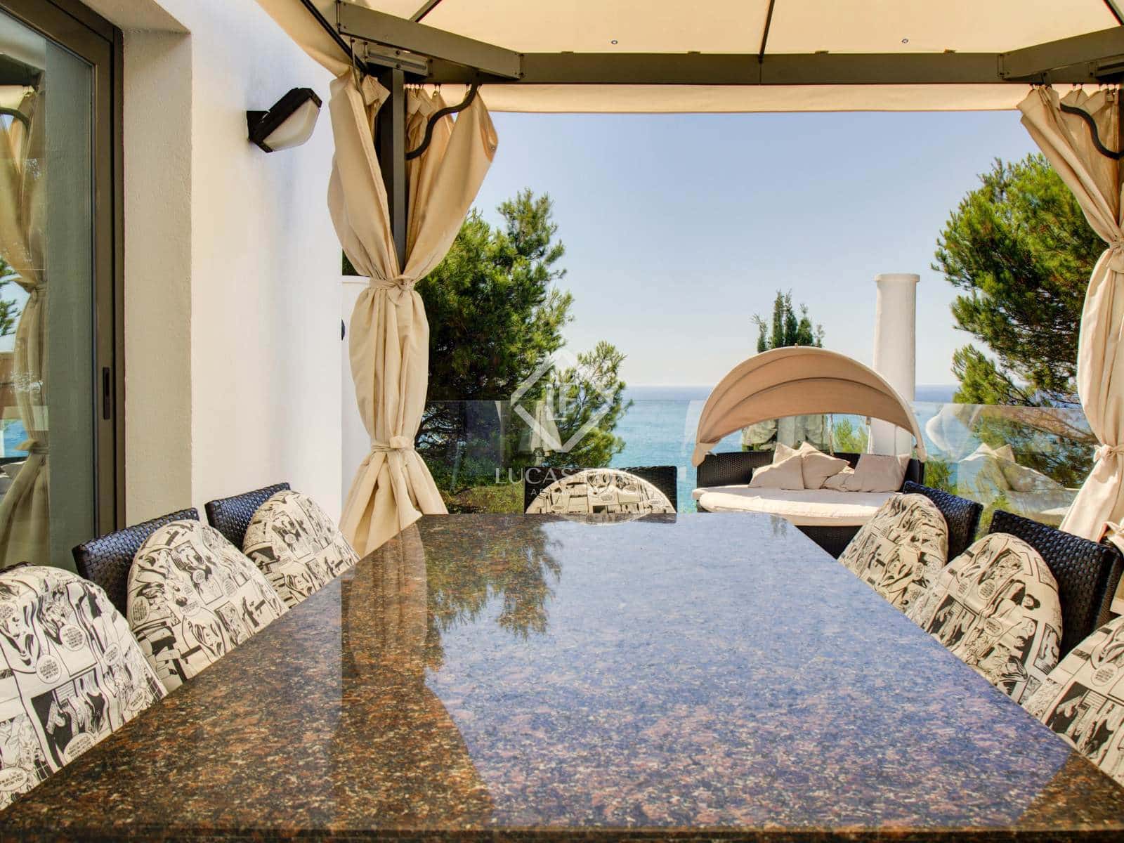 5 soveværelse Villa til salg i Torredembarra med swimmingpool garage - € 3.350.000 (Ref: 9006603)