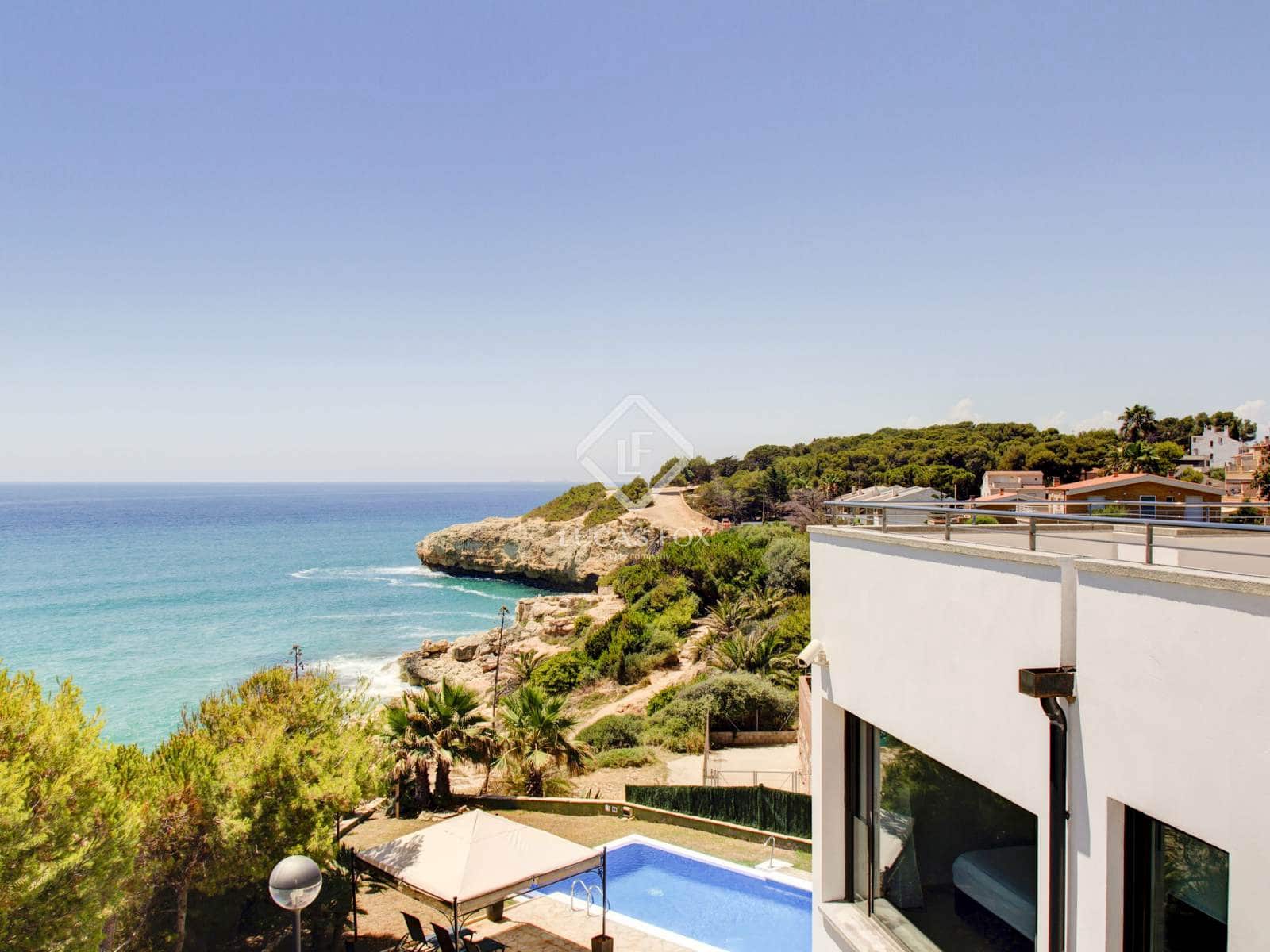 5 soveværelse Villa til salg i Torredembarra med swimmingpool garage - € 3.350.000 (Ref: 9006603)