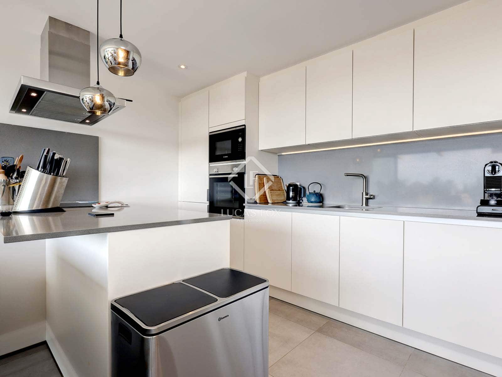 3 Zimmer Apartment zu verkaufen in Estepona mit Pool Garage - 539.000 € (Ref: 9006609)