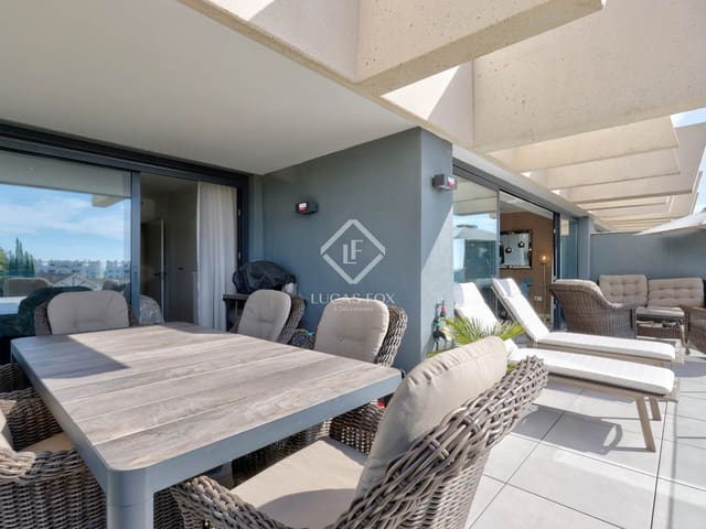 3 Zimmer Apartment zu verkaufen in Estepona mit Pool Garage - 539.000 € (Ref: 9006609)