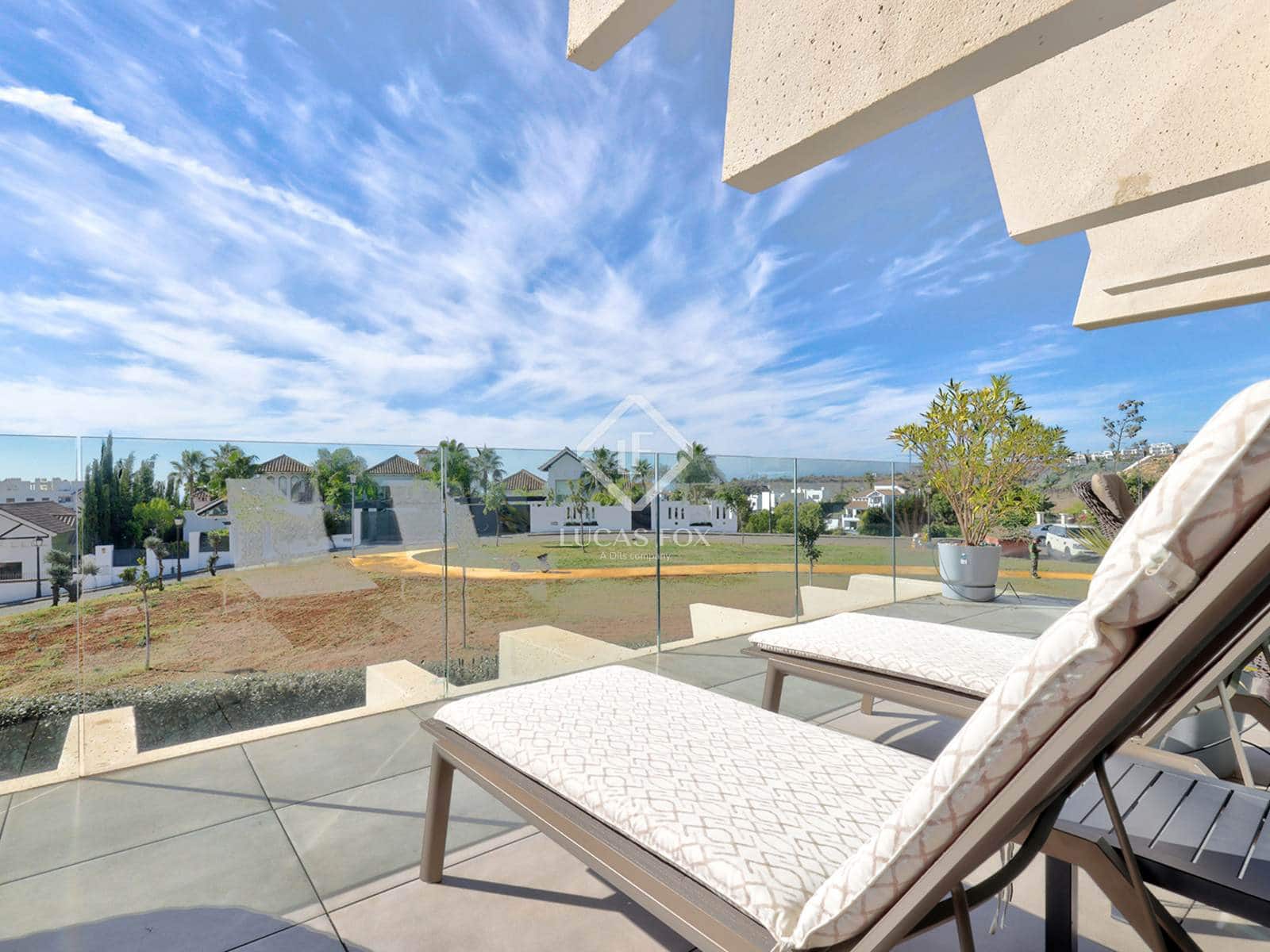 3 Zimmer Apartment zu verkaufen in Estepona mit Pool Garage - 539.000 € (Ref: 9006609)