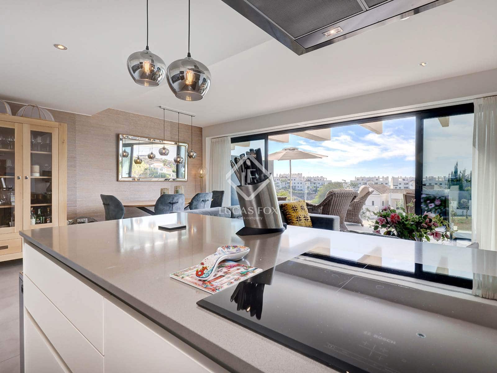 3 Zimmer Apartment zu verkaufen in Estepona mit Pool Garage - 539.000 € (Ref: 9006609)