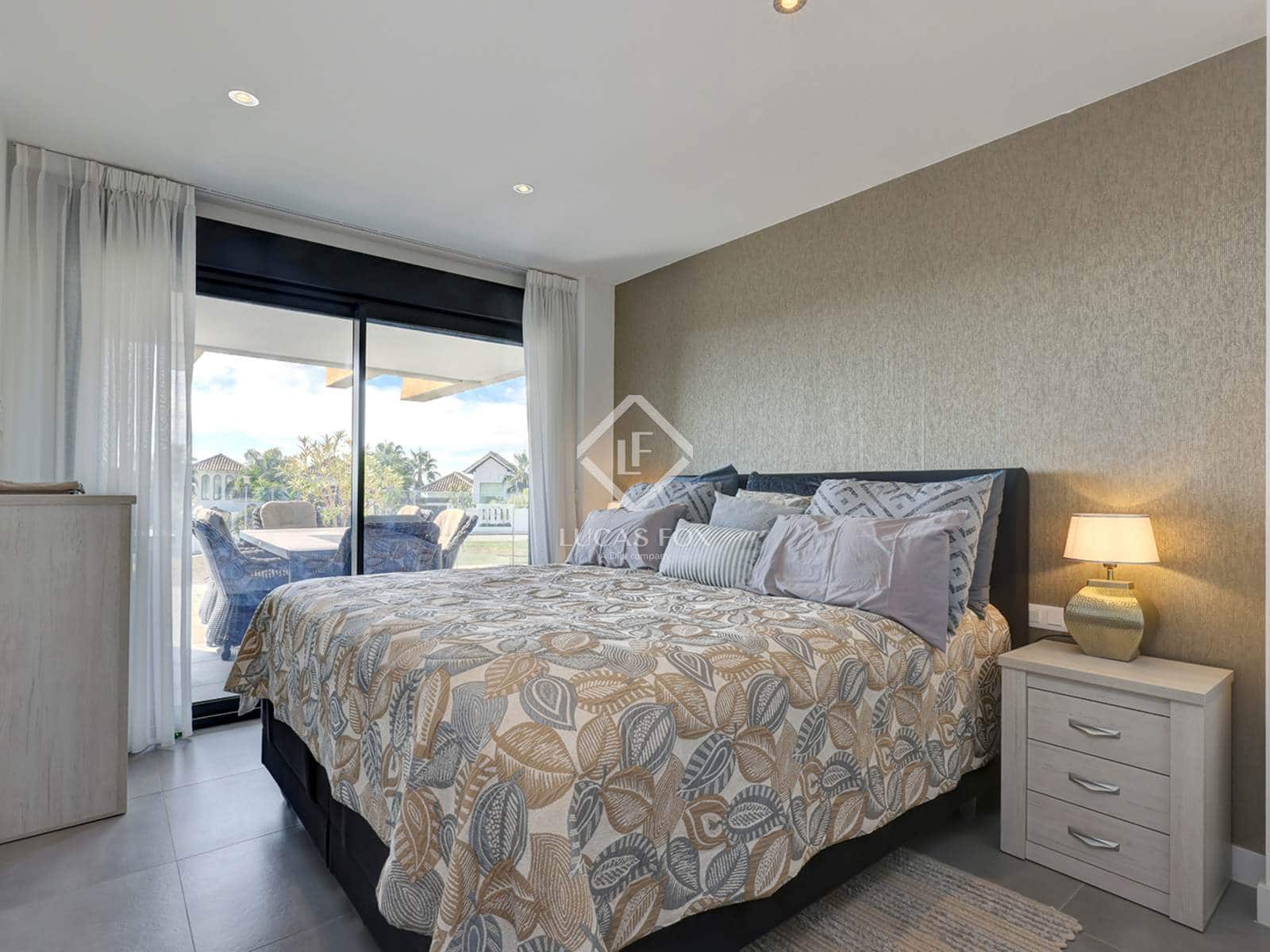 3 Zimmer Apartment zu verkaufen in Estepona mit Pool Garage - 539.000 € (Ref: 9006609)