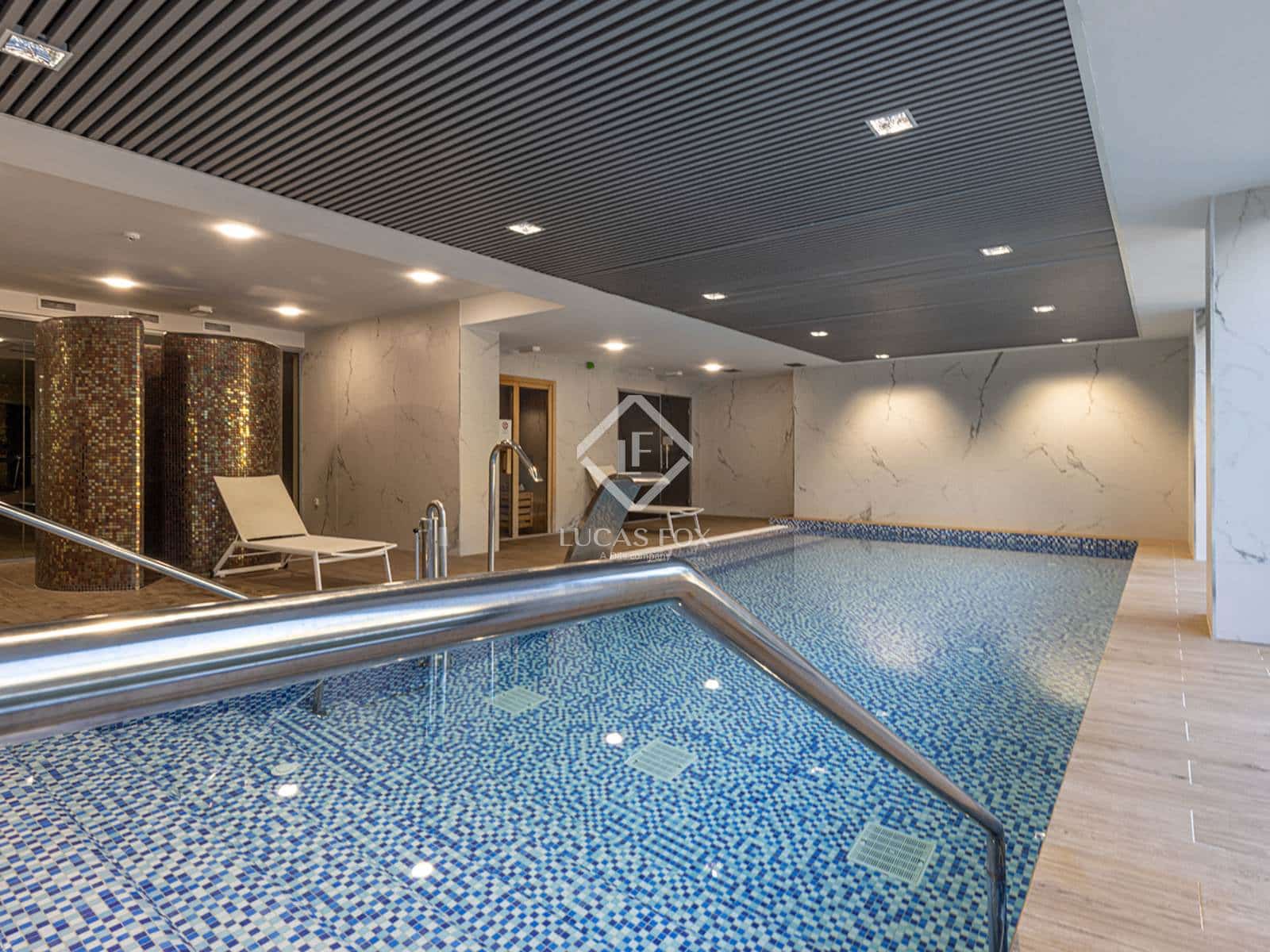 3 Zimmer Apartment zu verkaufen in Estepona mit Pool Garage - 539.000 € (Ref: 9006609)