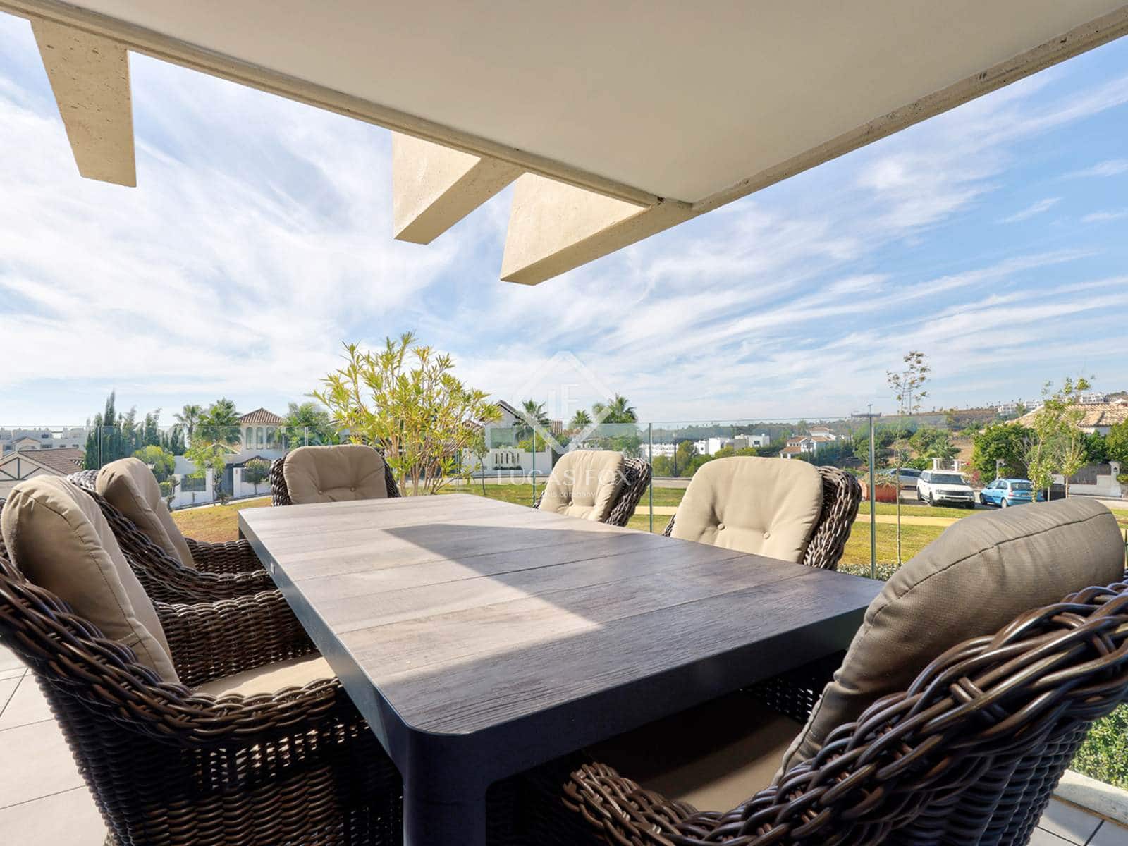 3 Zimmer Apartment zu verkaufen in Estepona mit Pool Garage - 539.000 € (Ref: 9006609)