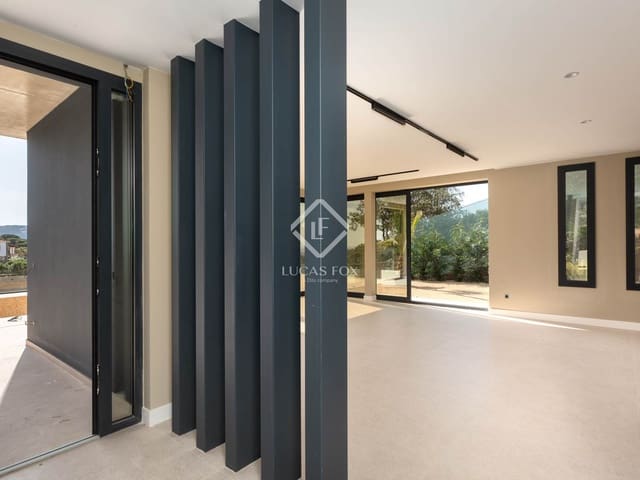 3 camera da letto Villa in vendita in Lloret de Mar con piscina garage - 950.000 € (Rif: 9007567)