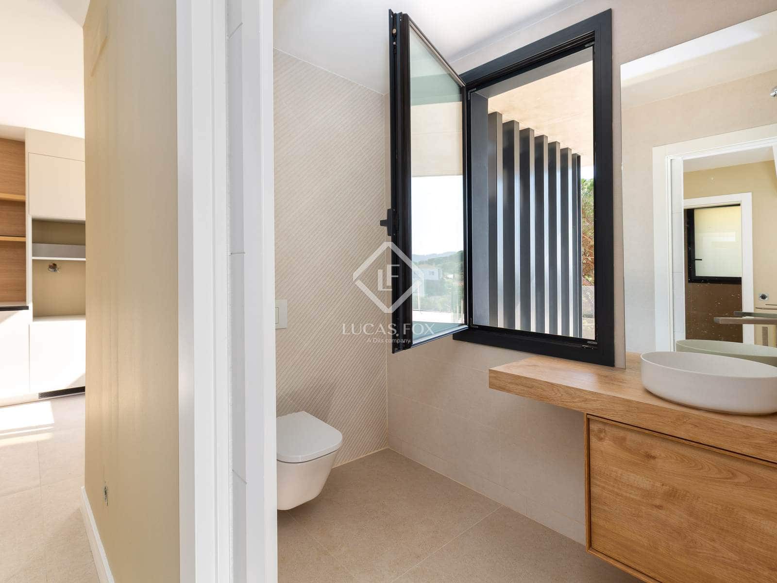 3 camera da letto Villa in vendita in Lloret de Mar con piscina garage - 950.000 € (Rif: 9007567)