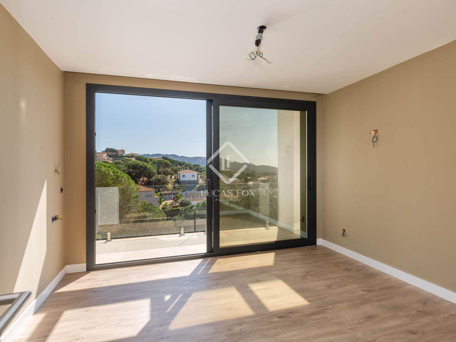 3 camera da letto Villa in vendita in Lloret de Mar con piscina garage - 950.000 € (Rif: 9007567)