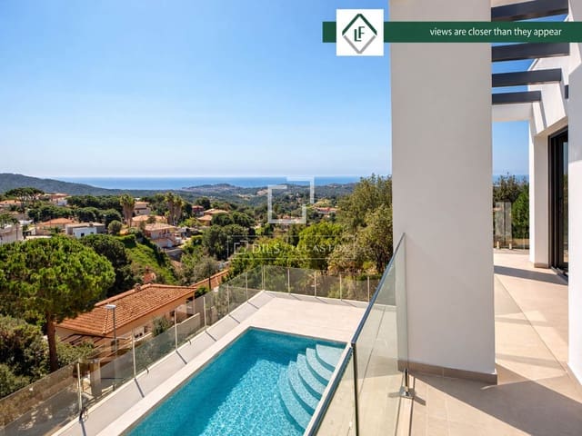 3 camera da letto Villa in vendita in Lloret de Mar con piscina garage - 950.000 € (Rif: 9007567)
