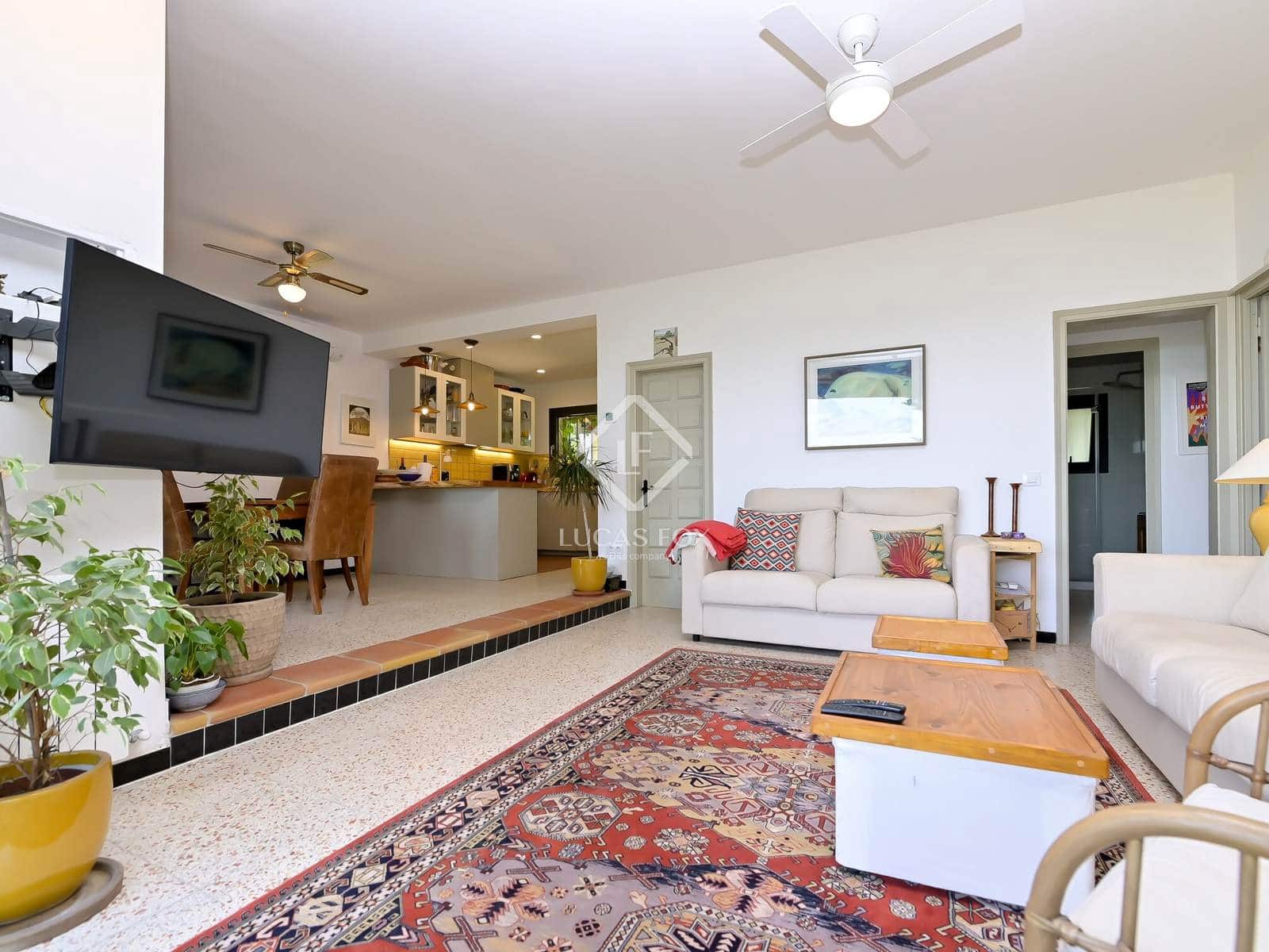 4 bedroom Villa for sale in Santa Cristina d'Aro - € 595,000 (Ref: 9009964)