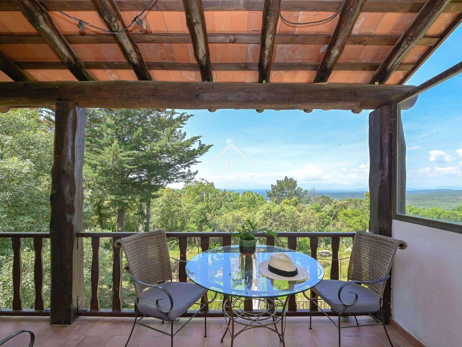 4 bedroom Villa for sale in Santa Cristina d'Aro - € 595,000 (Ref: 9009964)