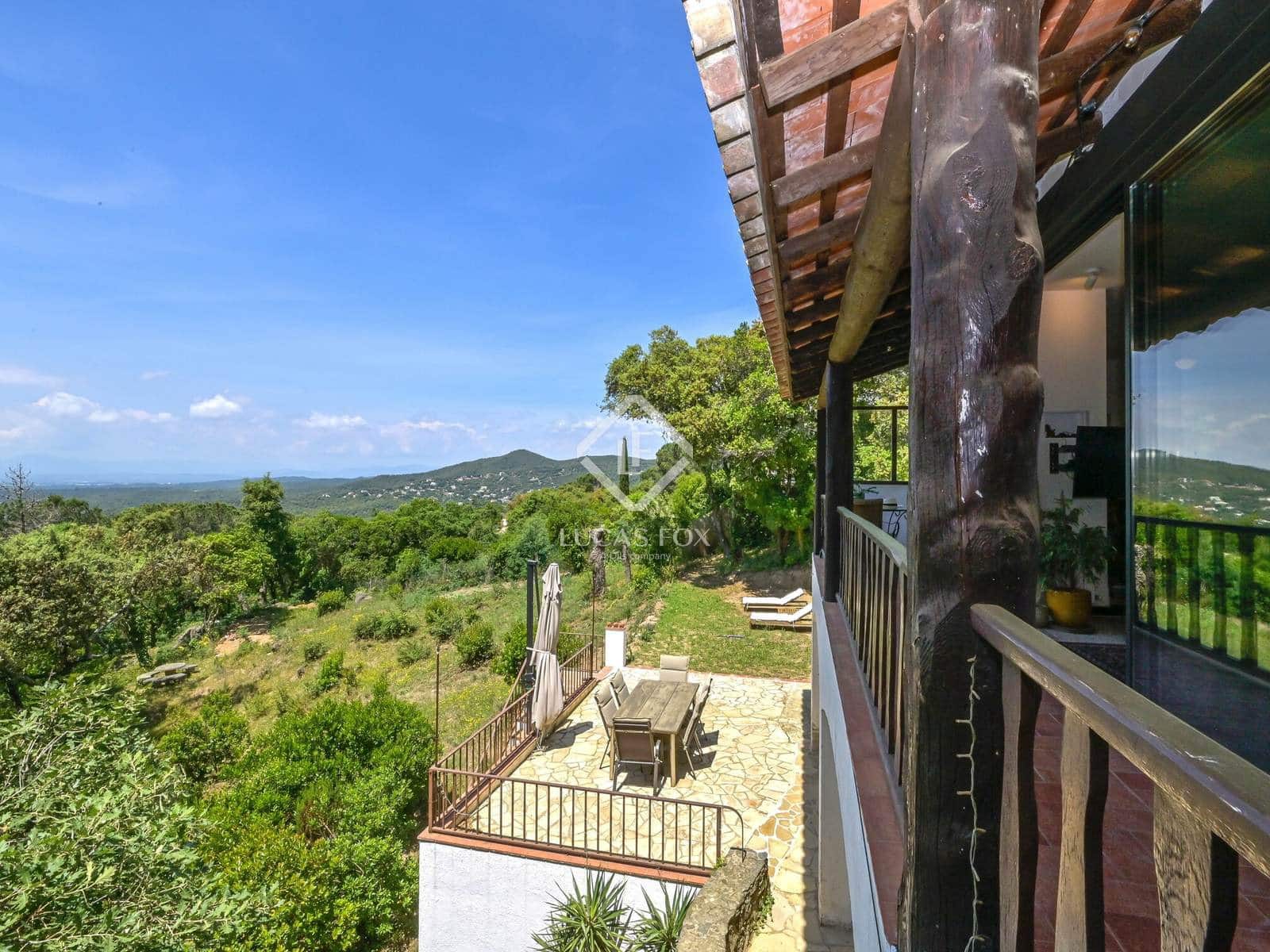 4 bedroom Villa for sale in Santa Cristina d'Aro - € 595,000 (Ref: 9009964)