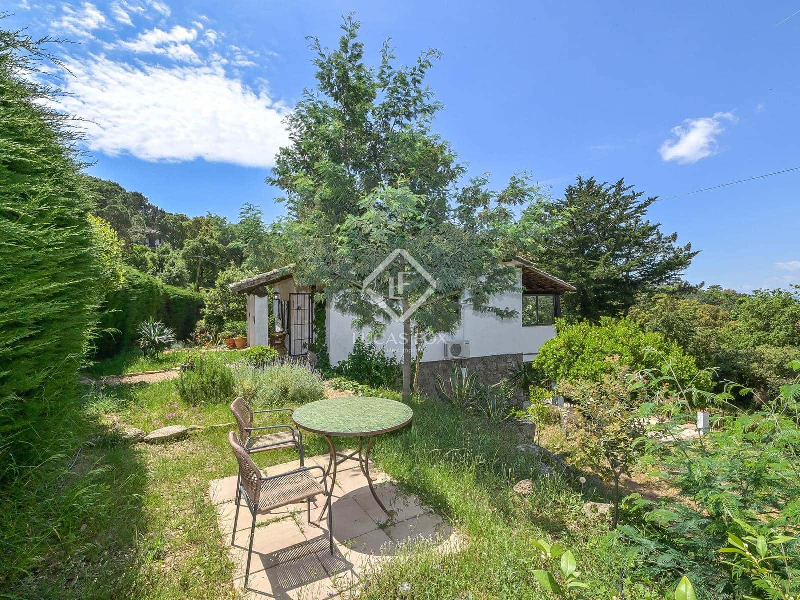 4 bedroom Villa for sale in Santa Cristina d'Aro - € 595,000 (Ref: 9009964)