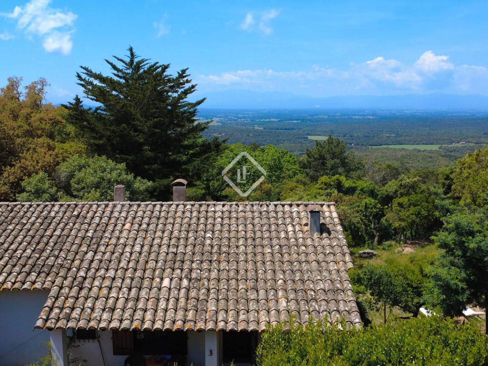 4 bedroom Villa for sale in Santa Cristina d'Aro - € 595,000 (Ref: 9009964)