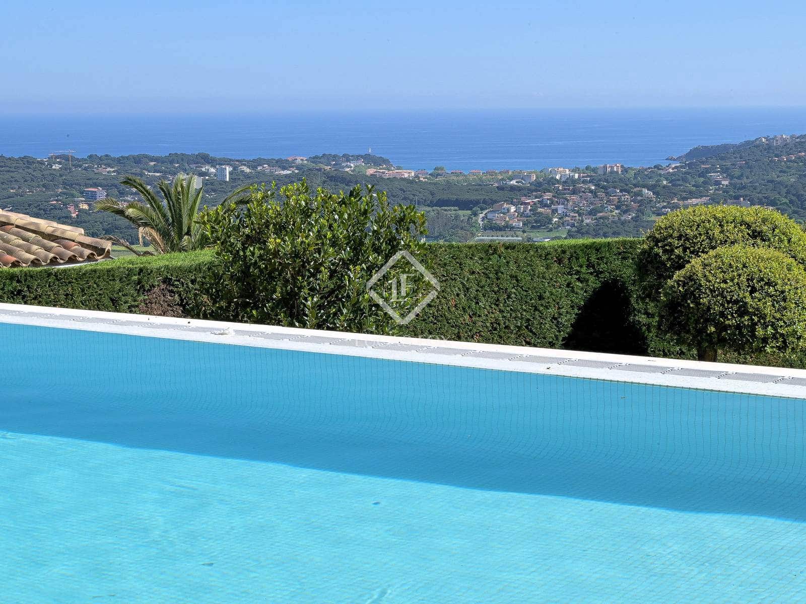 7 soverom Villa til salgs i Platja d'Aro med svømmebasseng garasje - € 2 400 000 (Ref: 9009976)